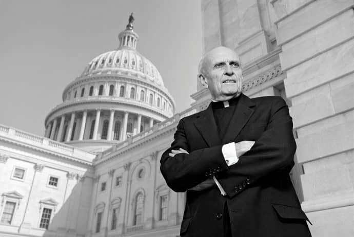 USA-congreslid Robert Drinan sj : een bijzonder verhaal van gehoorzaamheid – Creatieve spanningen (4)