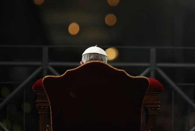 Kruisweg 2015 met Paus Franciscus bij het Colosseum in Rome: rechtstreekse beelden