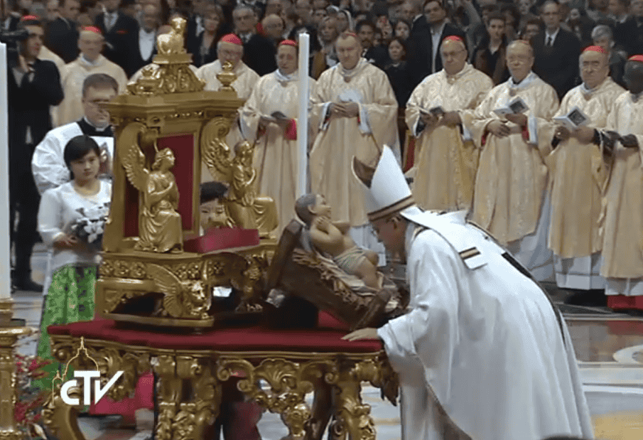 Rechtstreekse beelden middernachtmis met paus Franciscus