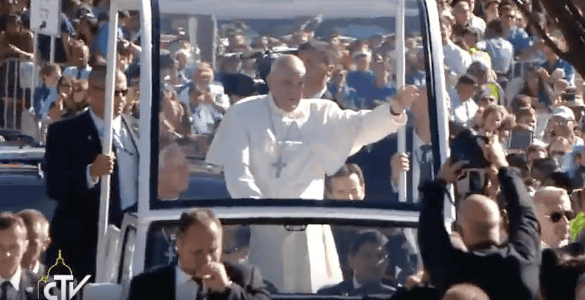 Paus Franciscus gaat voor in eucharistie en heiligverklaring van Junipero Serra
