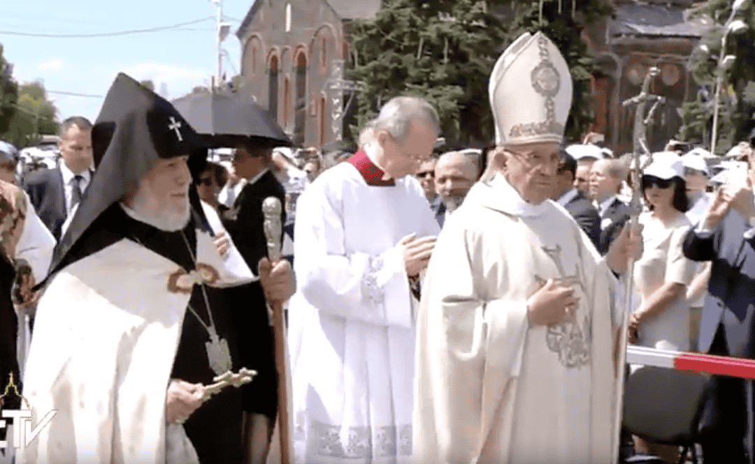Vier nú eucharistie met Paus in Armenië