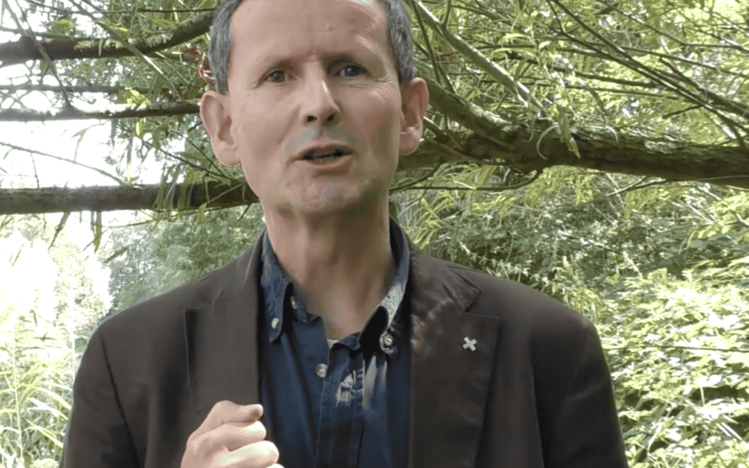 Video-interview met Nikolaas Sintobin sj over het waarom van zijn nieuwe boek «Wat deed God voor Hij de wereld schiep»