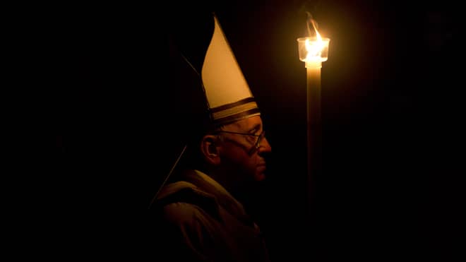Beleef de Paaswake samen met Paus Franciscus, rechtstreeks uit Rome