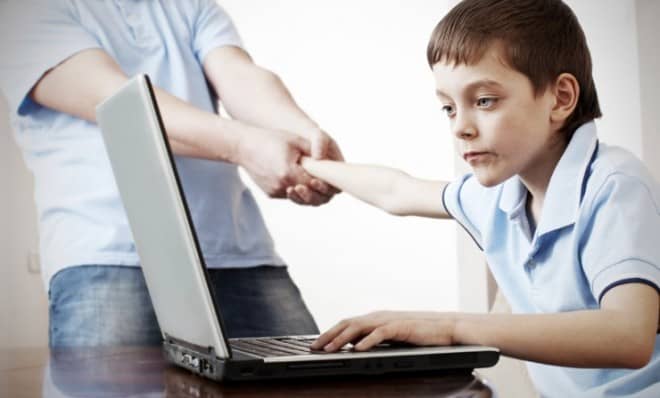 Kan je menswaardig omgaan met internet?